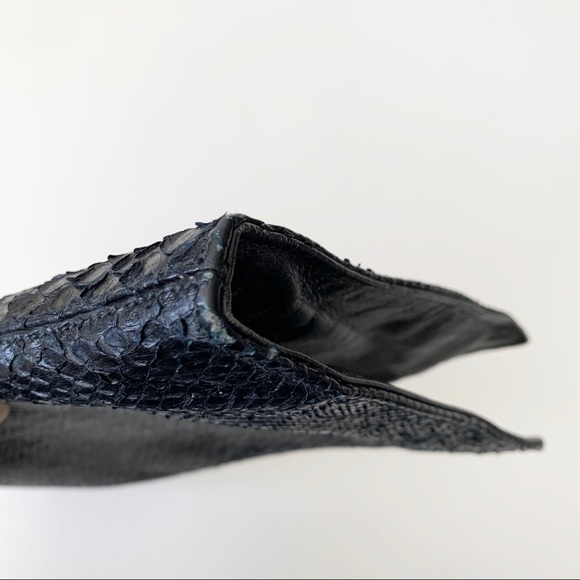 Vintage Snakeskin black leather clutch - Picture 13 of 14